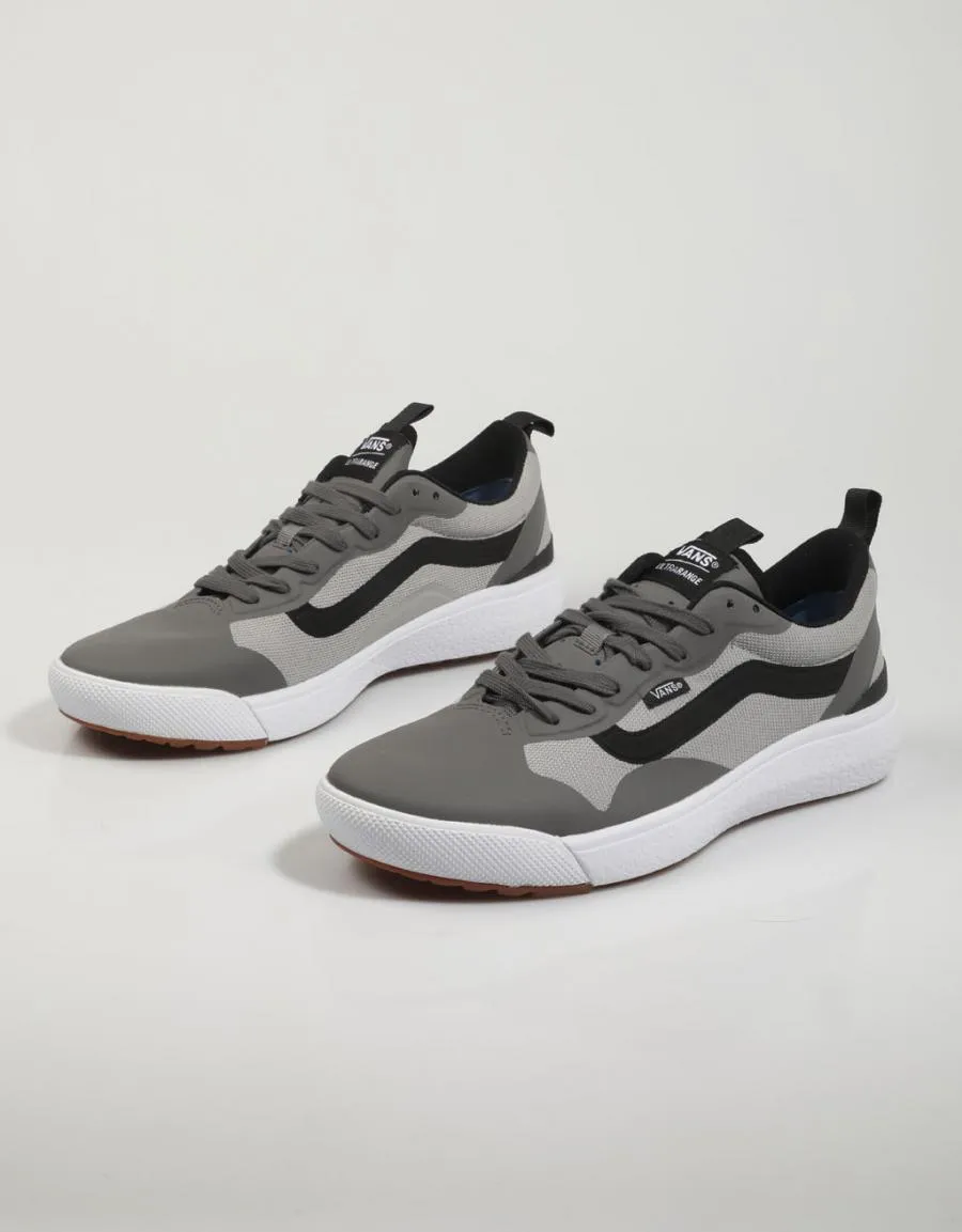  baskets VANS Ua Ultrarange Exo en Gris 80197