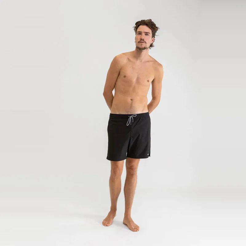 Bañador Rhythm: Classic Beach Short (Black)