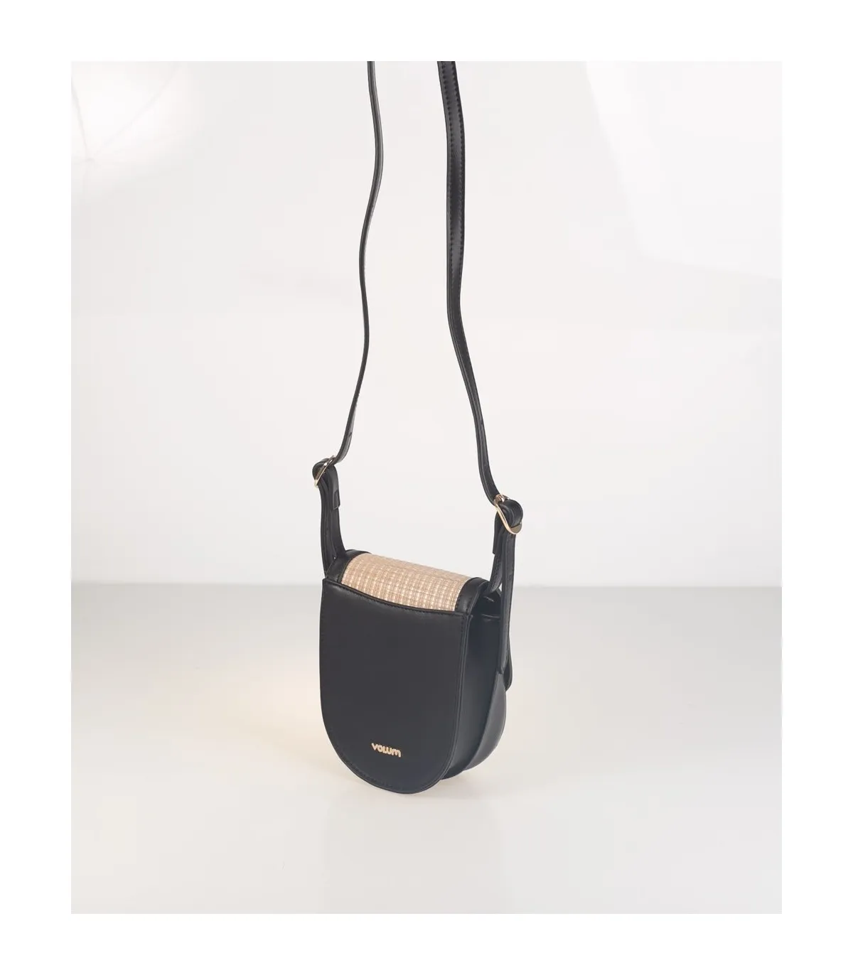 Bolso combinado en rafia con negro