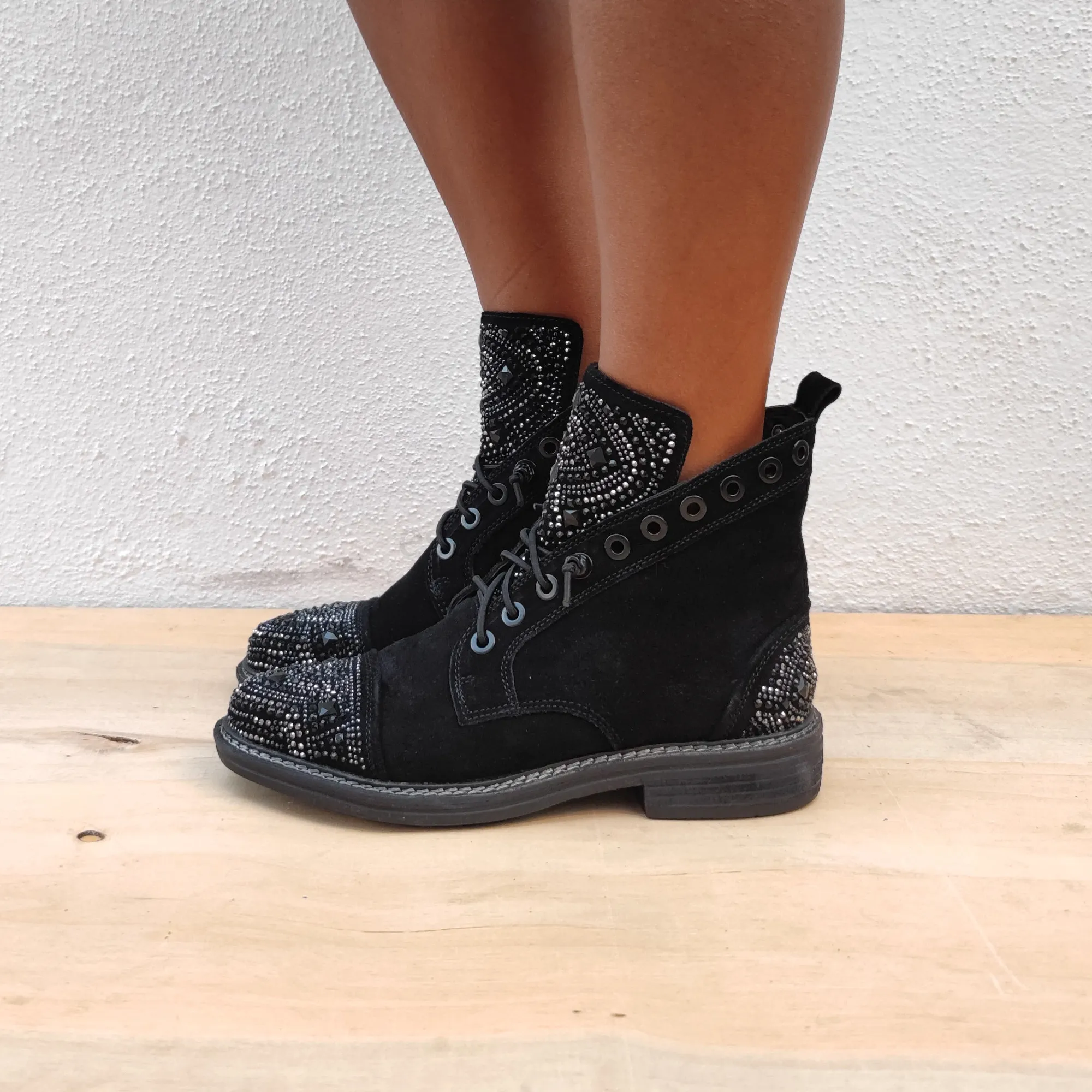 Botas ALMA EN PENA Crosta Black I22303