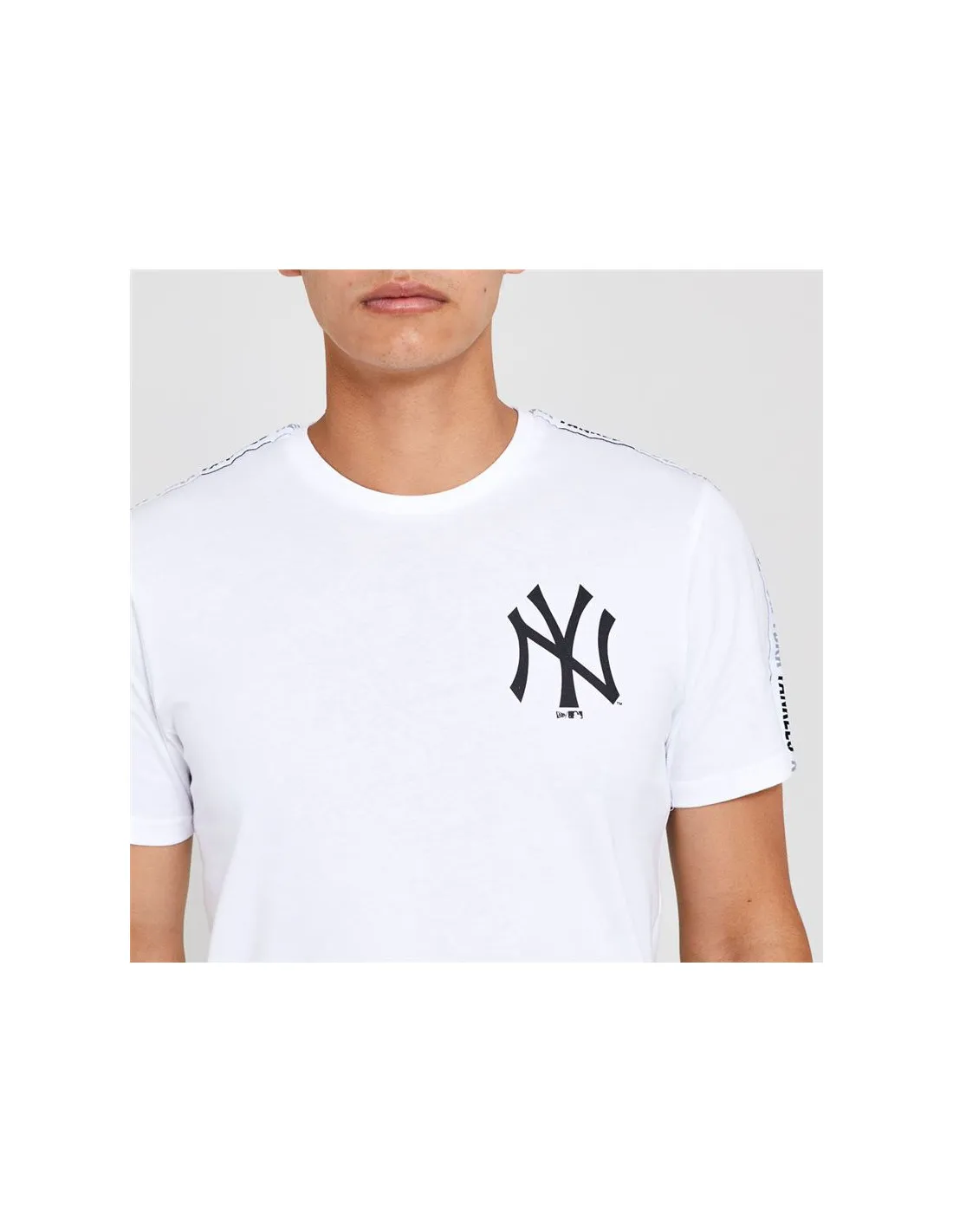 Camiseta New Era NY Yankees Taped Sleeve Blanco