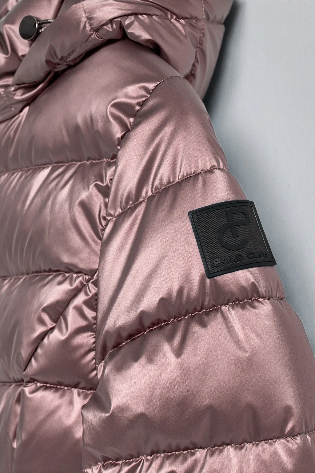 Chaqueta rosa efecto brillo Golden de capucha extraíble y detalles Polo Club