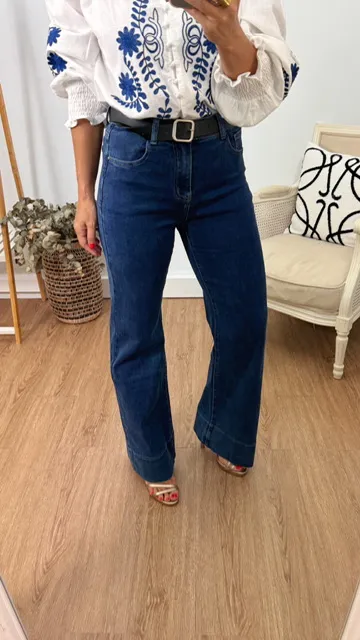 Jeans con cinturón