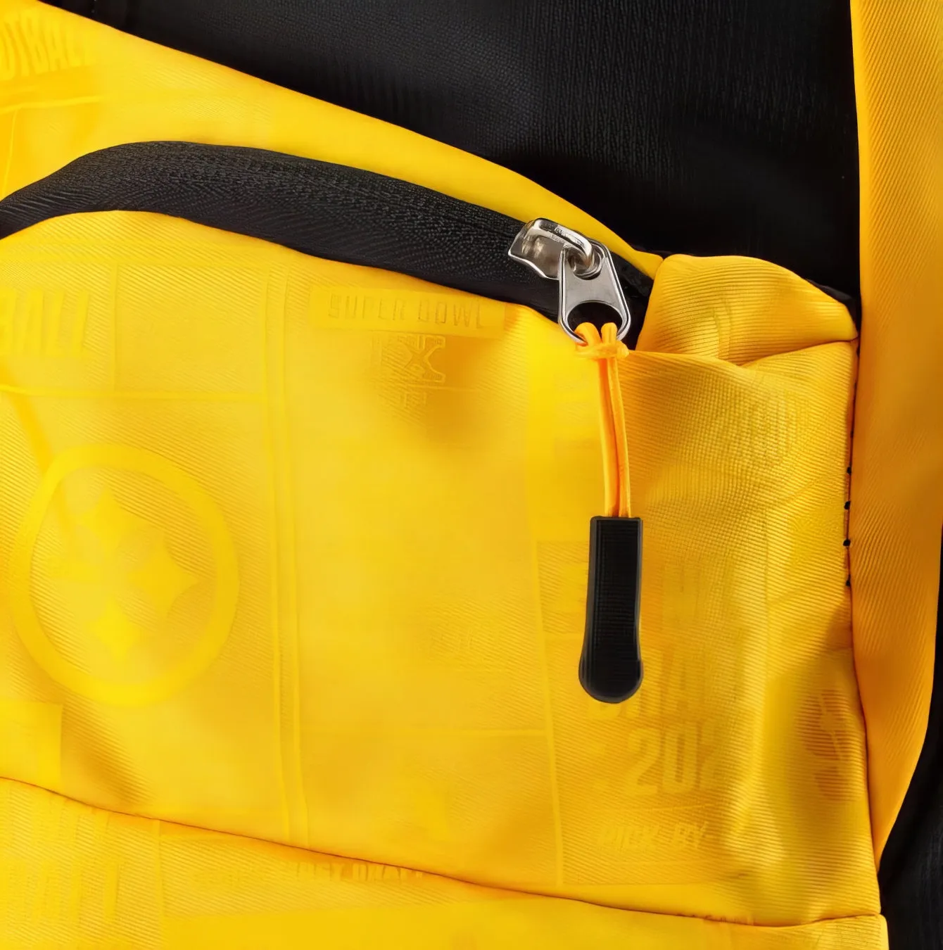 Mochila Deportiva Ruz Truzt NFL 28 L Pittsburgh Steelers