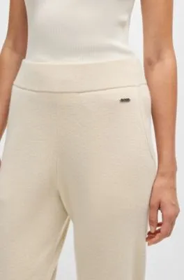 Pantalones de punto de lana virgen y cashmere