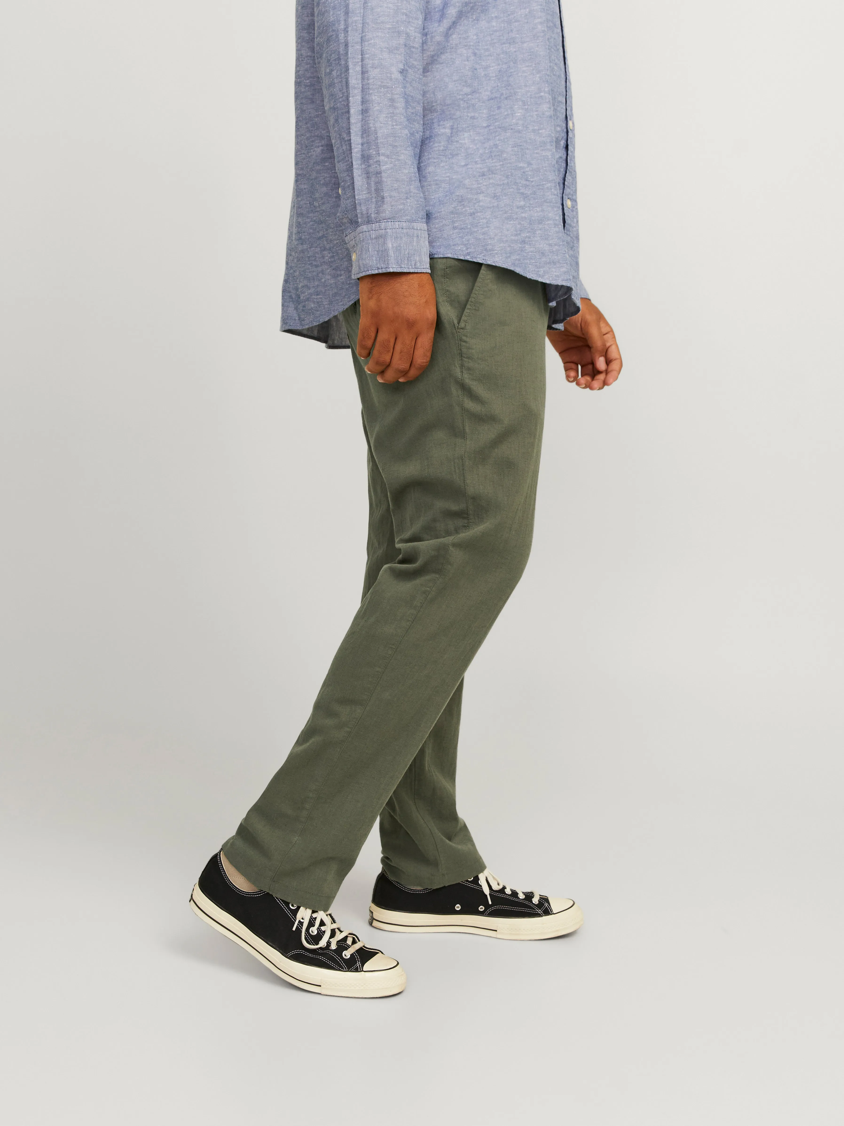 Plus Pantalones de corte carrot Corte tapered | Verde oscuro | Jack & Jones®