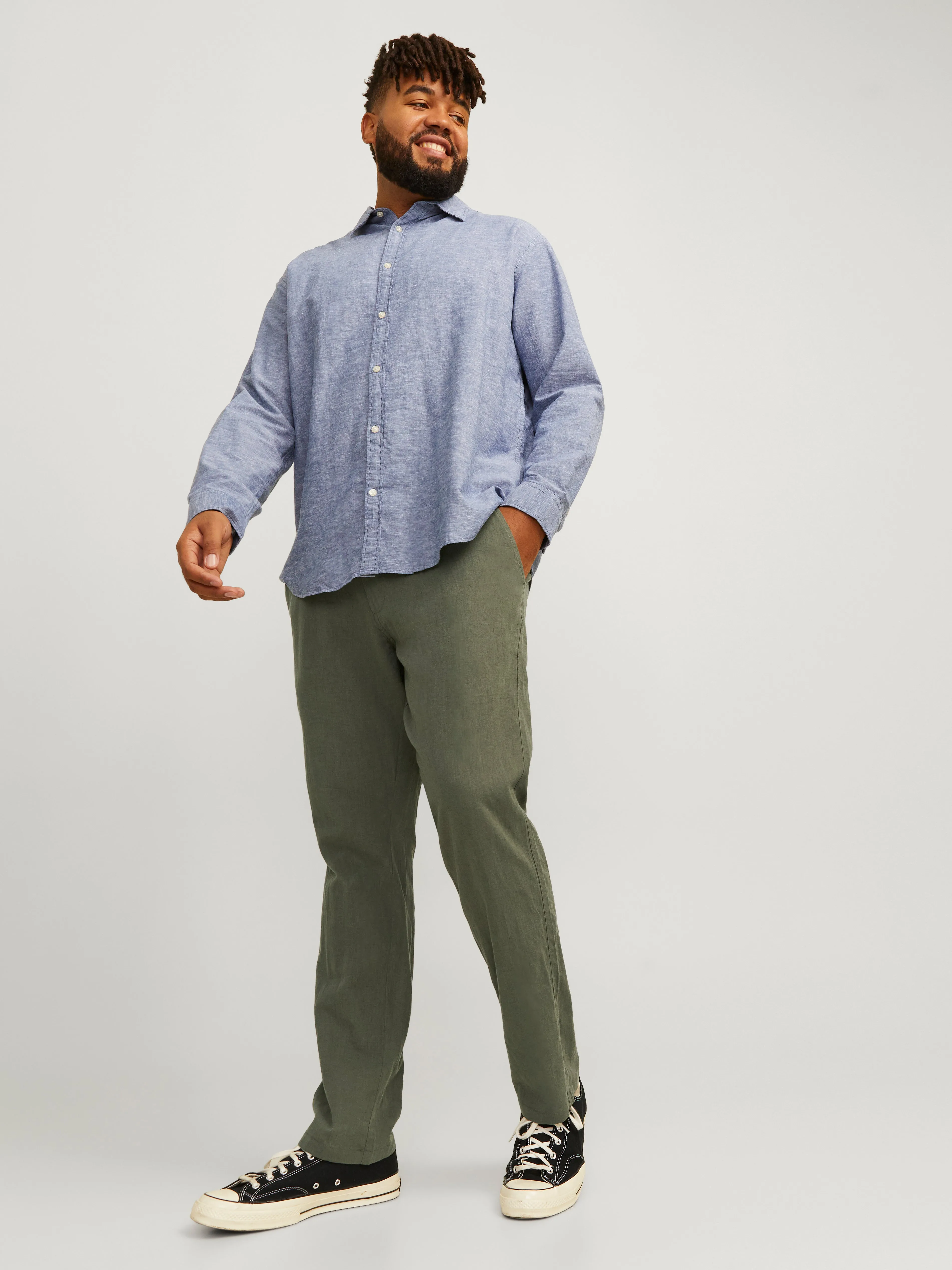 Plus Pantalones de corte carrot Corte tapered | Verde oscuro | Jack & Jones®