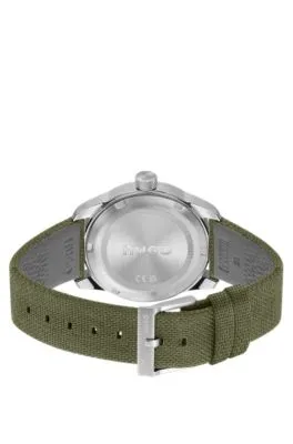 Reloj con esfera gris y correa de tela verde