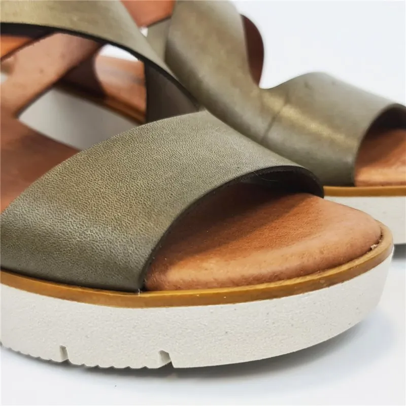 Sandalias Cuña Baja Mujer Piel Plantilla Acolchada Velcro 23530 Verde, de Blusandal