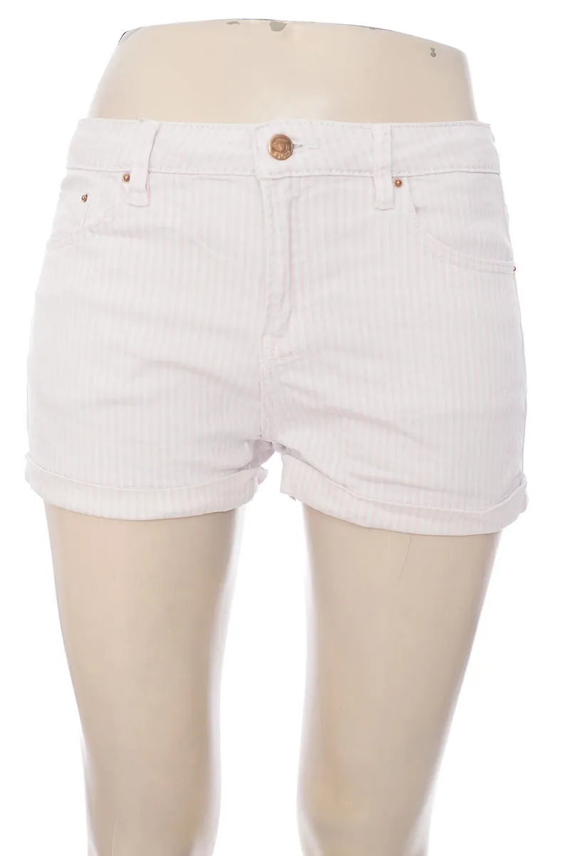 Short color Rosado - Stradivarius