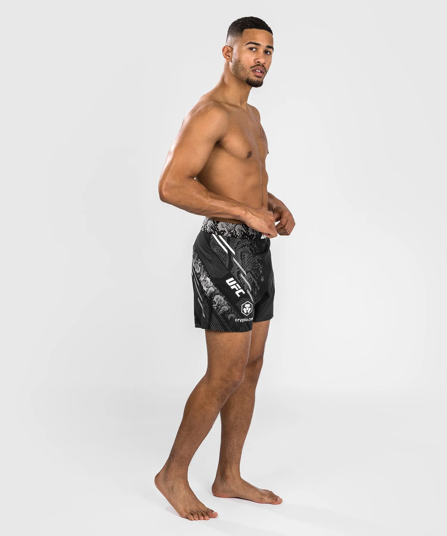 UFC Adrenaline by Venum Personalized Authentic Fight Night Pantalón Corto de Lucha para Hombre - Corte Corto – Negro